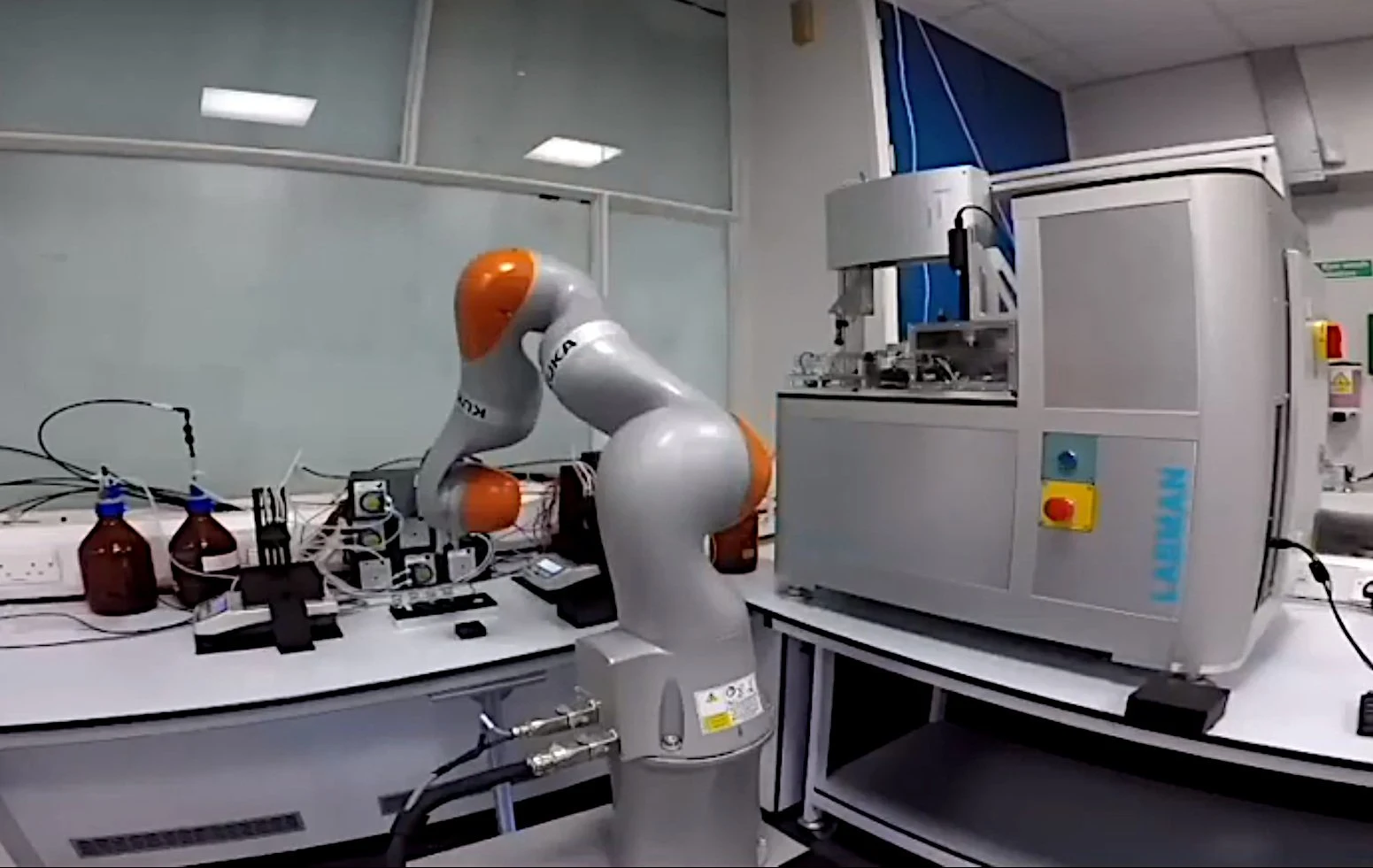 Ein Robo-Kollege für Forscher
